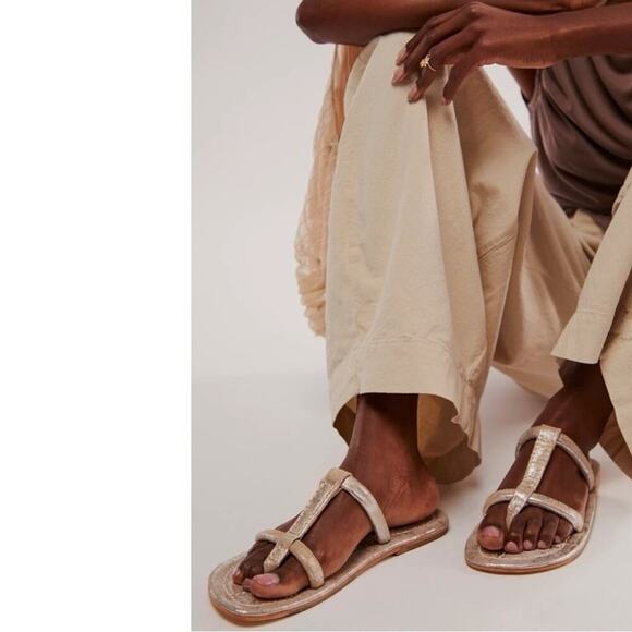 Free People Hadden Sandals in Champagne Metallic Size 11 - Picture 13 of 16